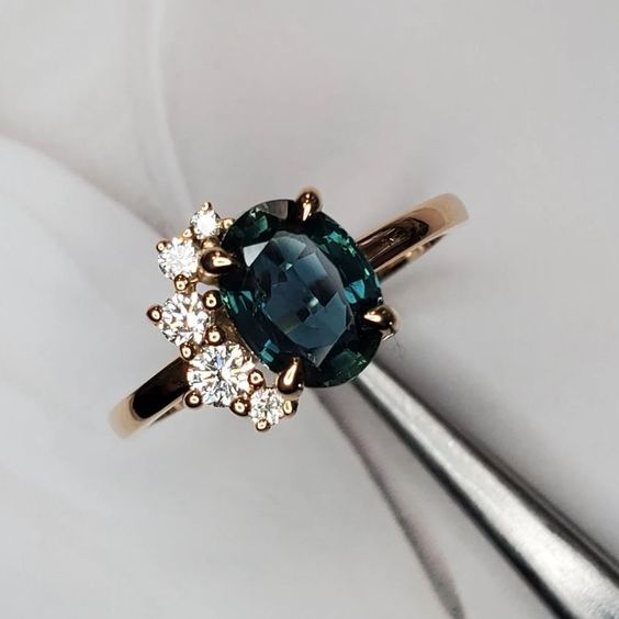 Anillo Cristal Azul Elegante Vintage