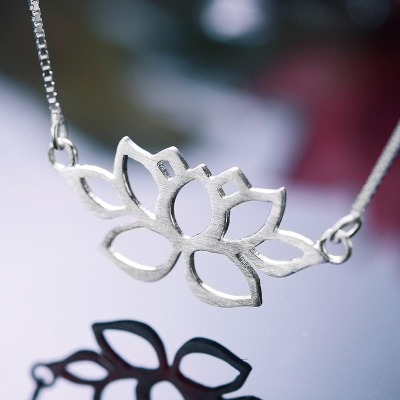 Collar Flor de Lotto en Plata